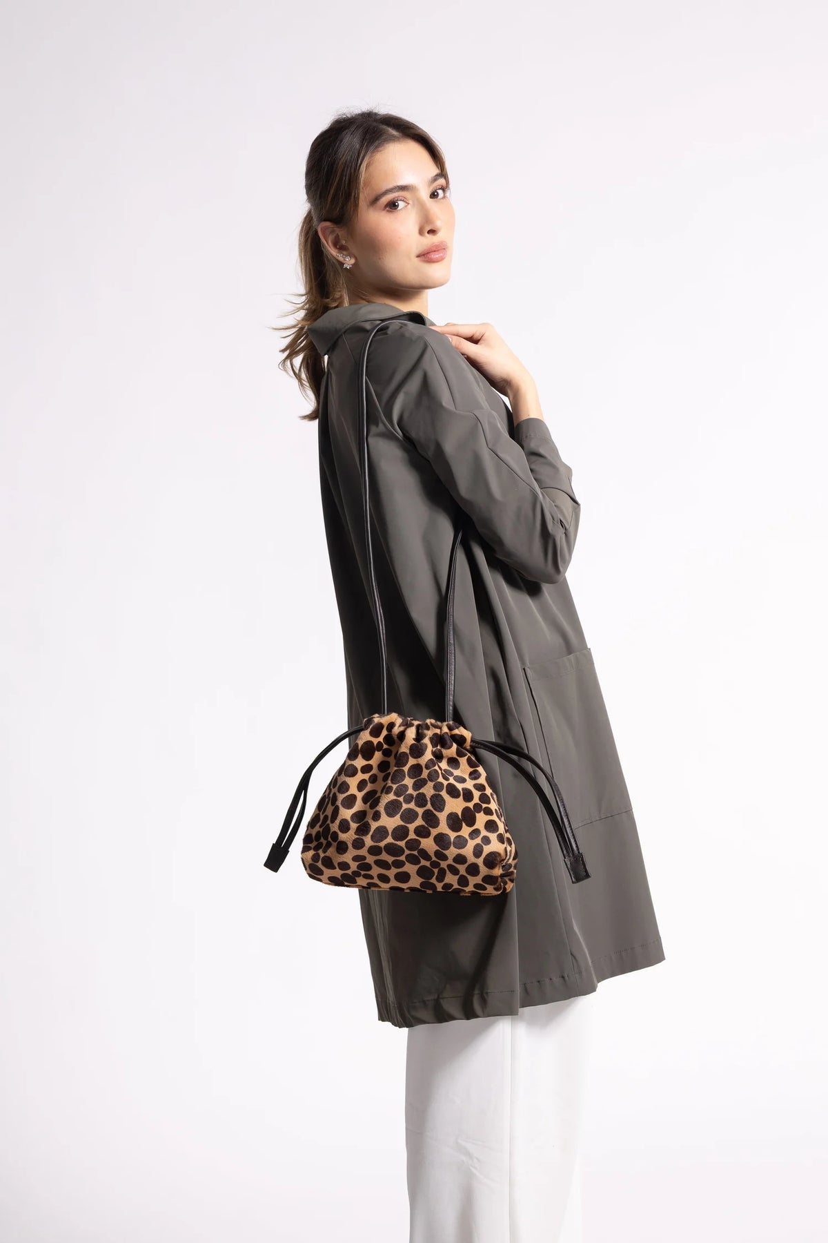 Pouch Pia Jirafa Marrón
