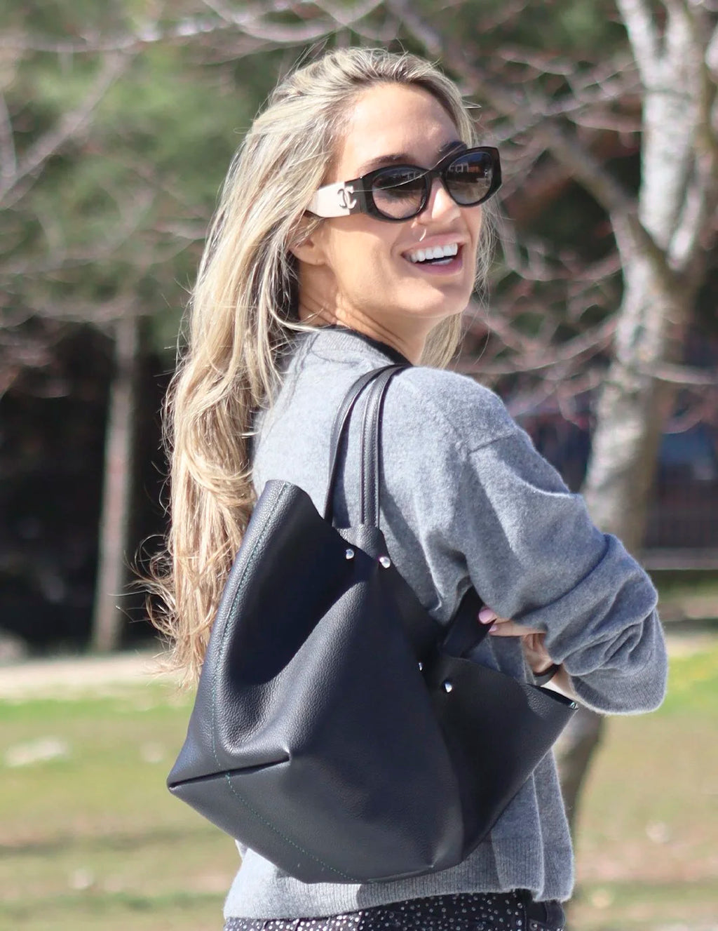 Bolso Piercing Negro